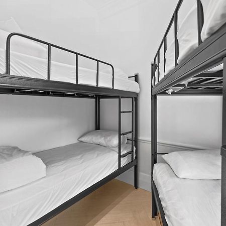 Venus By The Harbour Budget Hotel Сидни Екстериор снимка