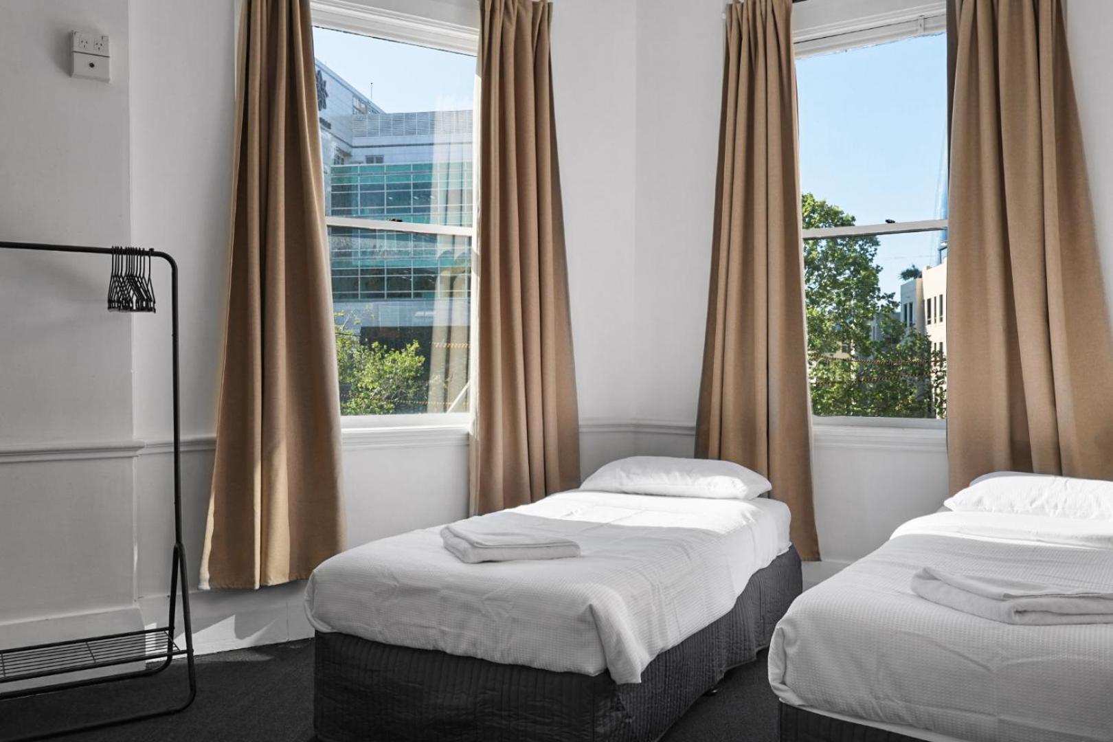 Venus By The Harbour Budget Hotel Сидни Екстериор снимка